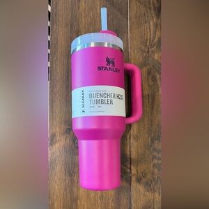 Stanley Quencher H2.0 Tumbler in Bright Pink 40 oz.